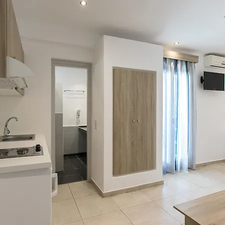 Aparthotel Naxos Colosseo *